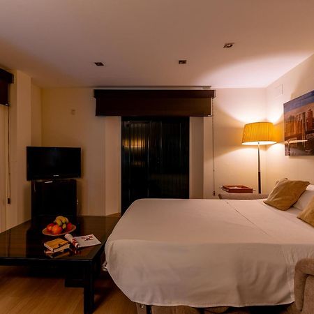 Pyl Apartamento Centro Junto Catedral Sevilla Eksteriør billede