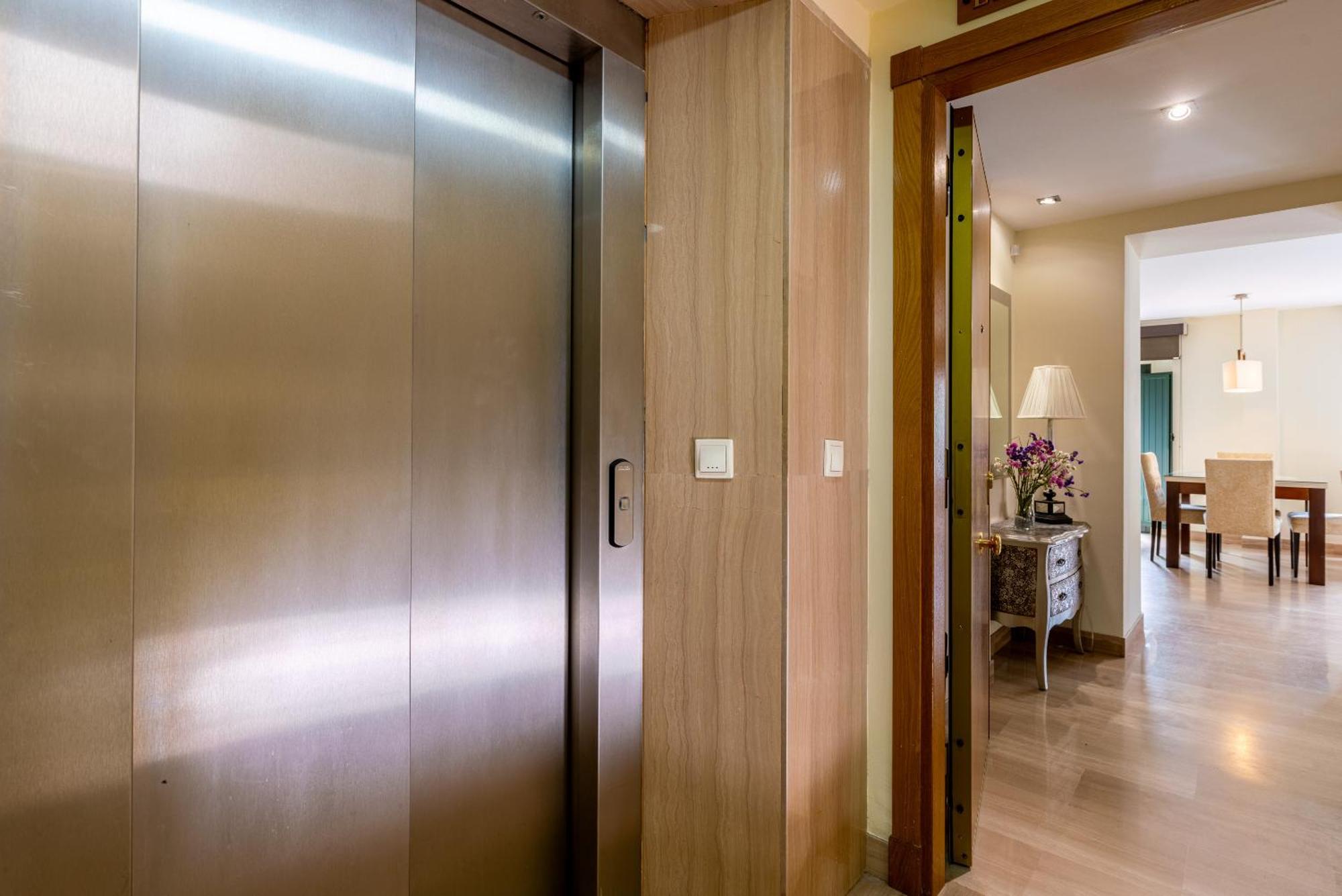 Pyl Apartamento Centro Junto Catedral Sevilla Eksteriør billede