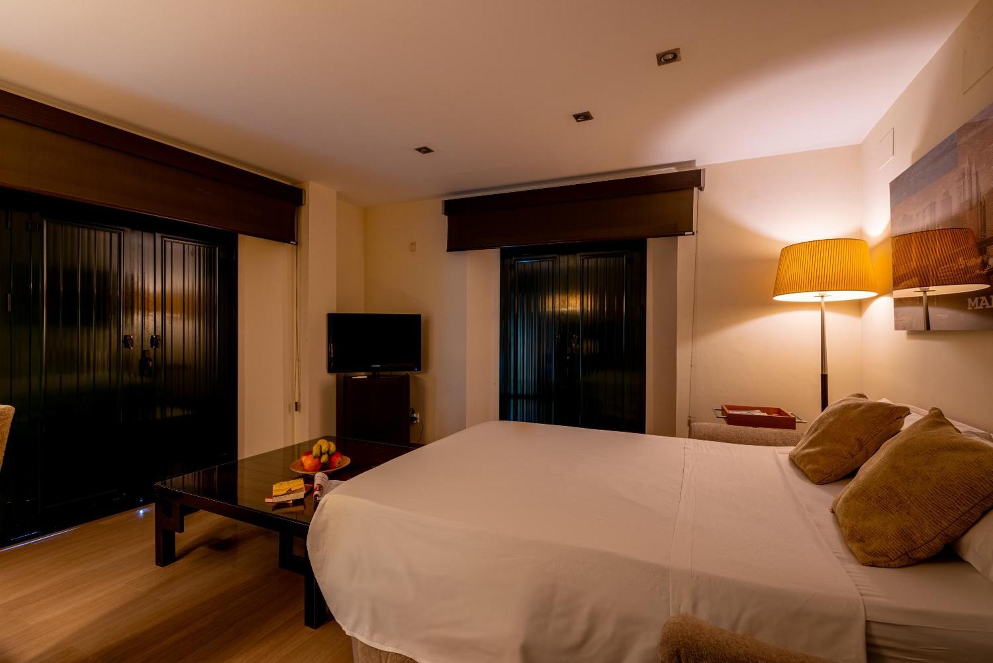 Pyl Apartamento Centro Junto Catedral Sevilla Eksteriør billede